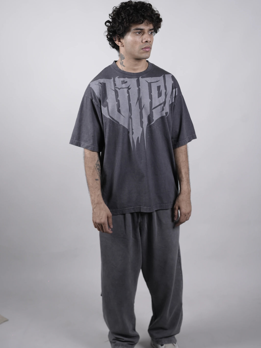 Veeryam Ember Oversized Tee - Grey