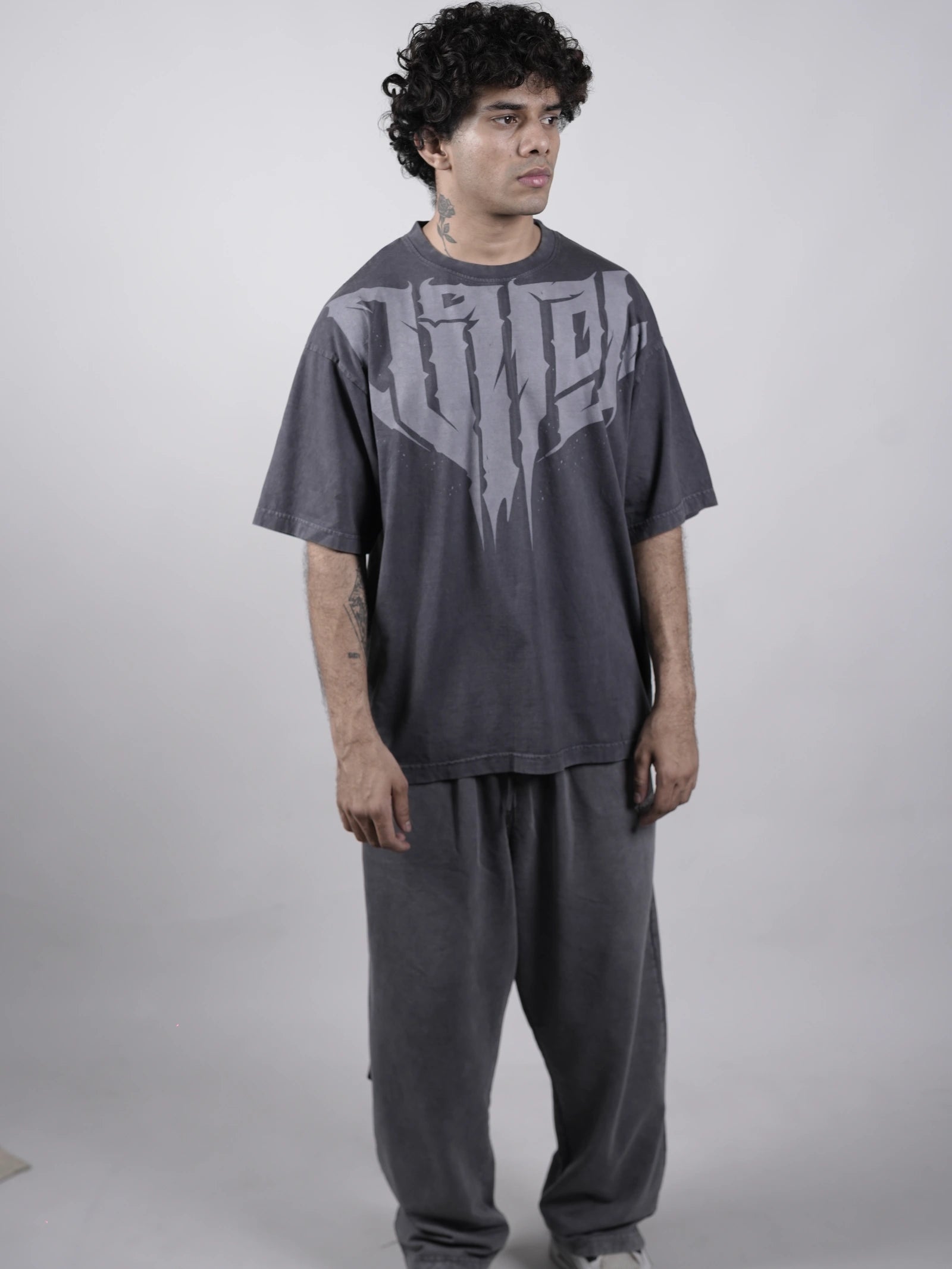 Veeryam Ember Oversized Tee - Grey
