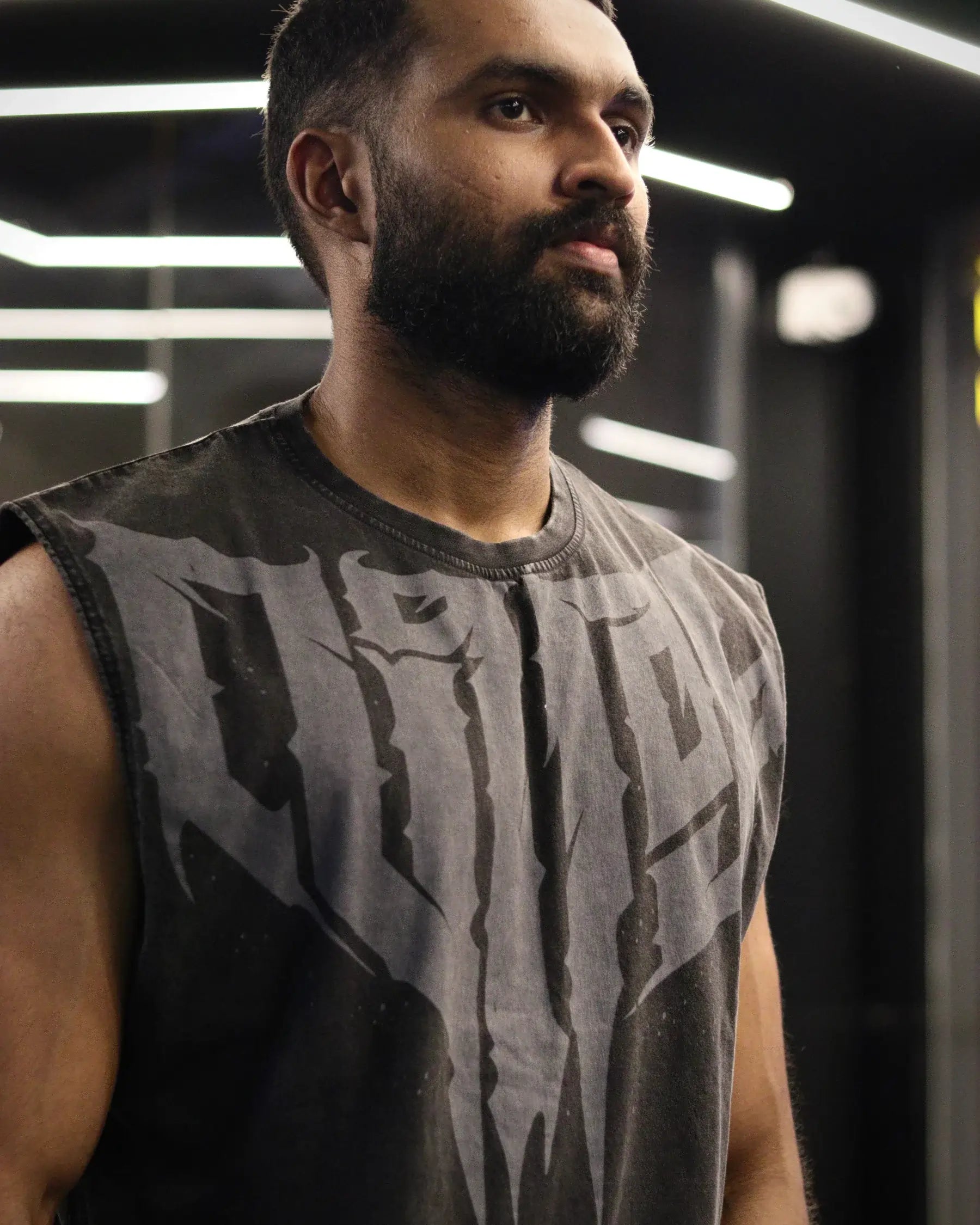 Veeryam Ember Oversized Tank - Black