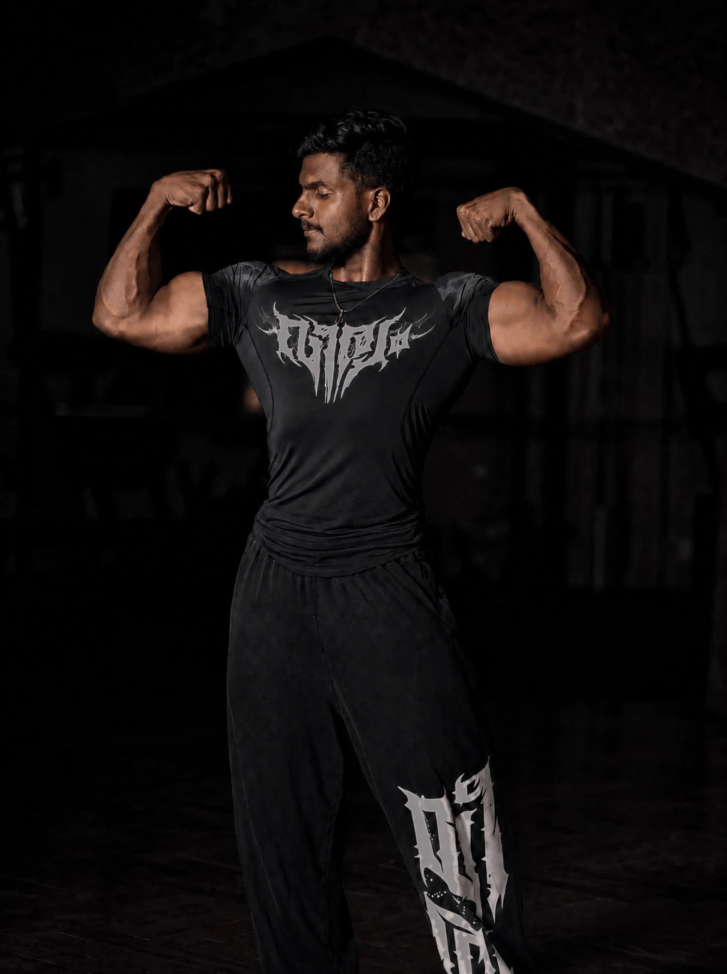 Veeryam Compression Tee - Graphite